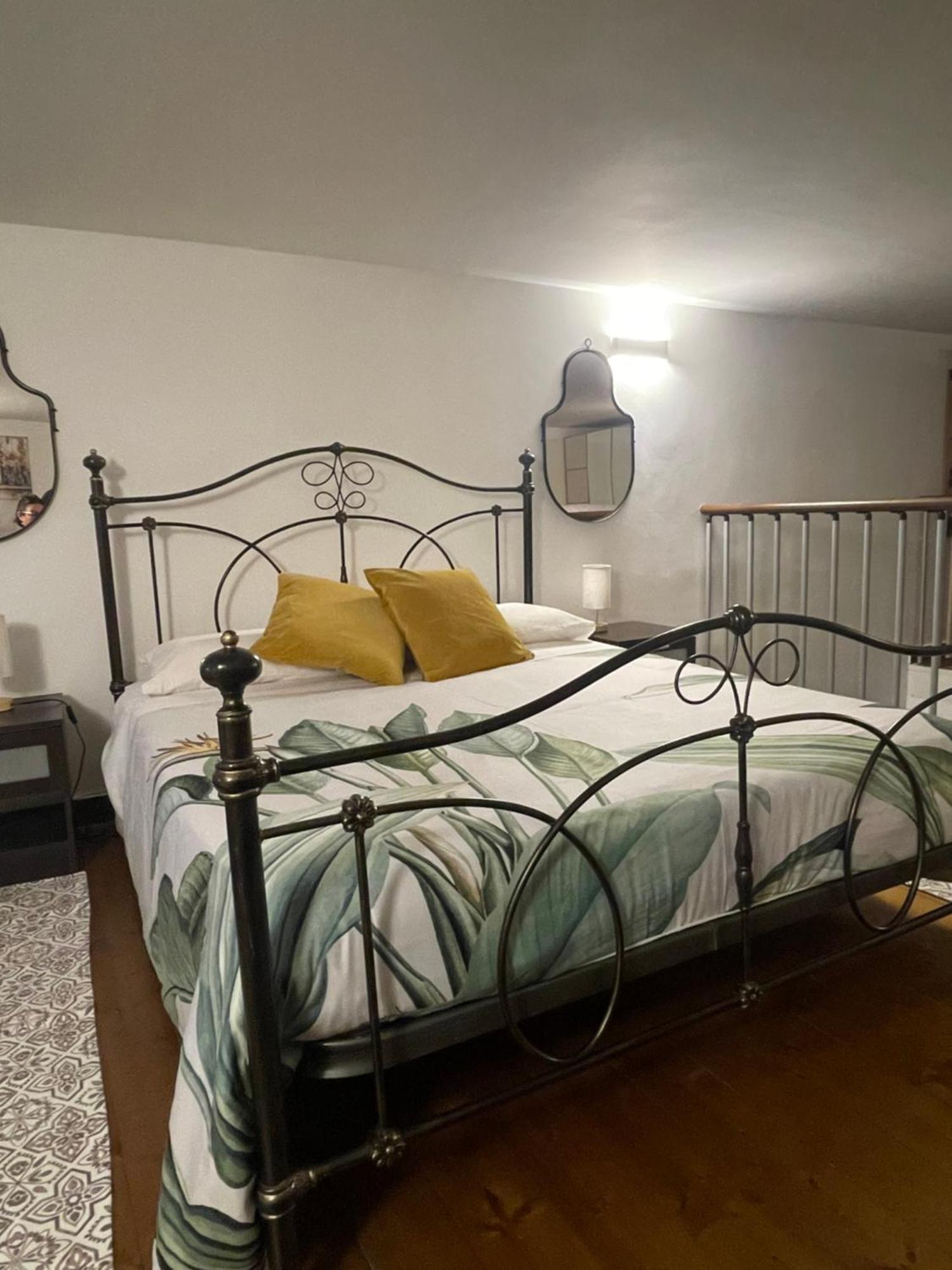 Gloria Apartment *